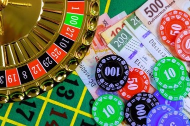 macan toto platform interface showing slot games and live casino options